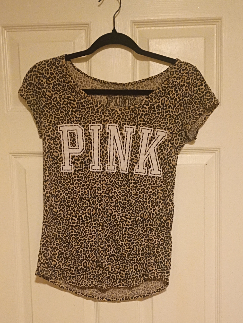 PINK Victoria's Secret Leopard Print Short Sleeve Tee in Tan and Black